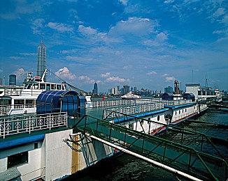 共享世界生存锻造RPG《夜莺》20分钟演示